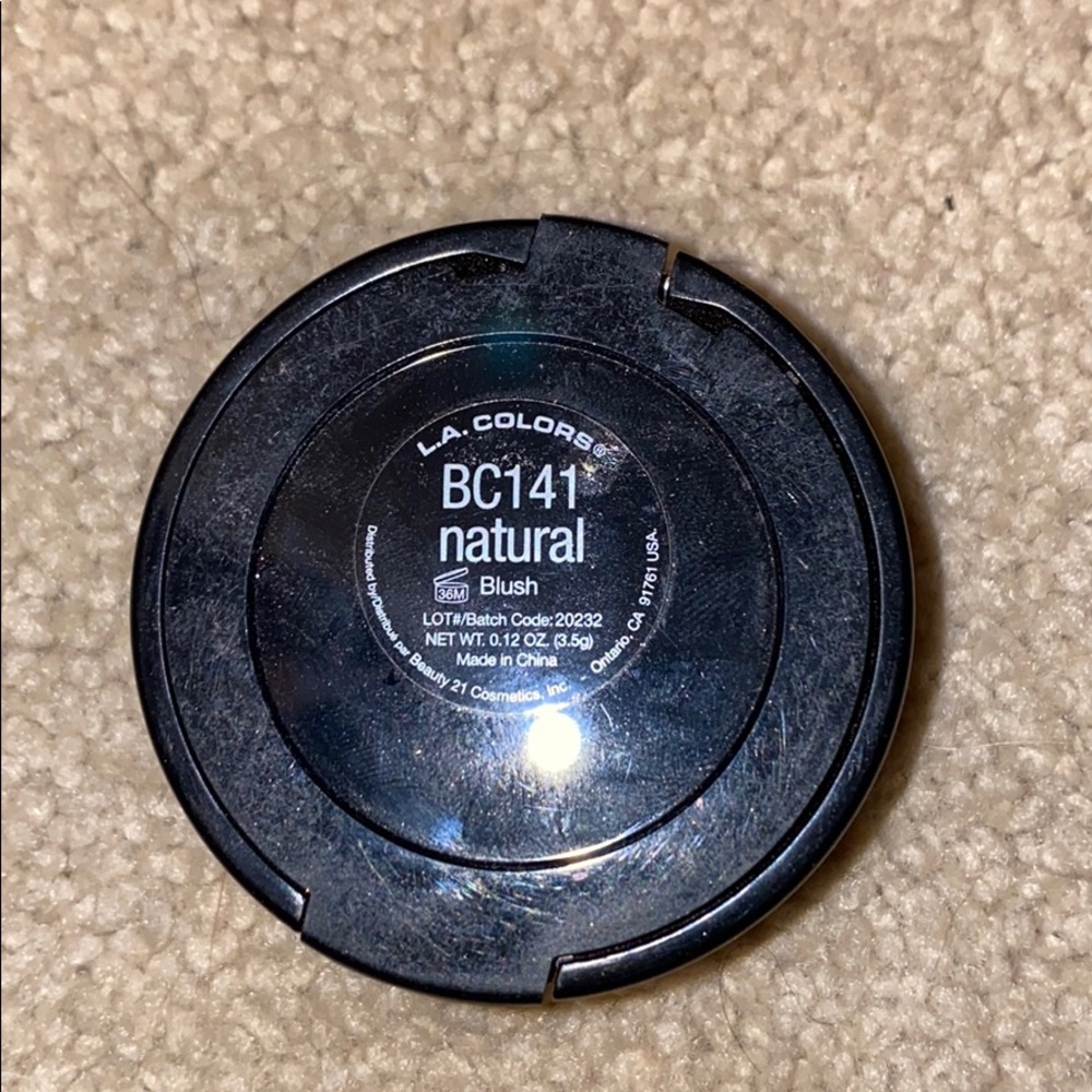 Make Up - Picture 2 of 3